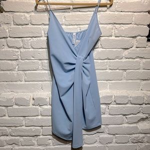 Very flattering pale blue mini cocktail dress nwt size small ROOM SERVICE